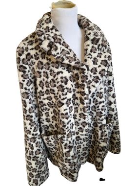 crown & ivy Leopard Print Teddy Jacket - Cream & Brown